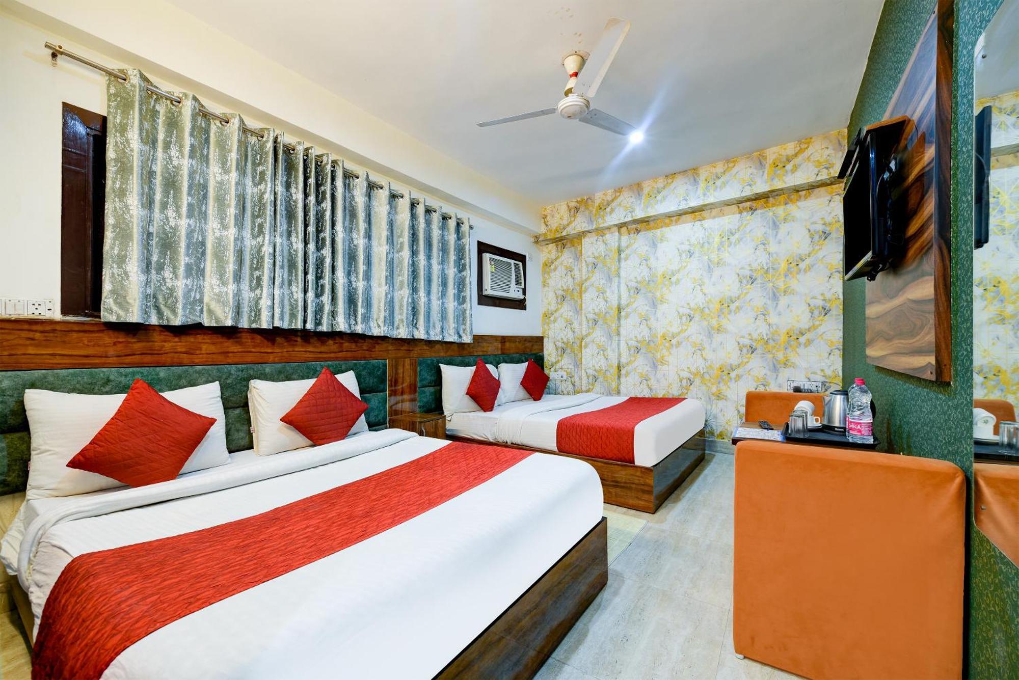 Park A Family Near Airport Hotel New Delhi